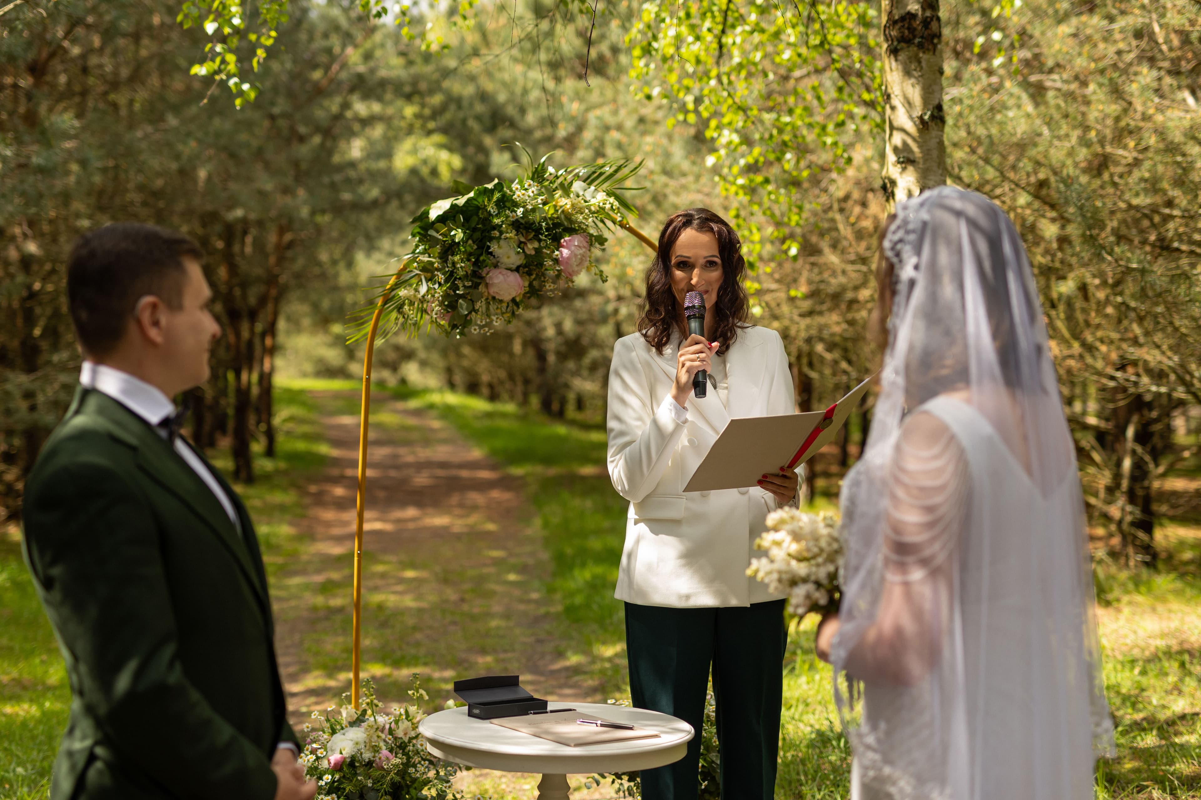 Ślub humanistyczny a formalności — co musisz wiedzieć zanim powiesz TAK